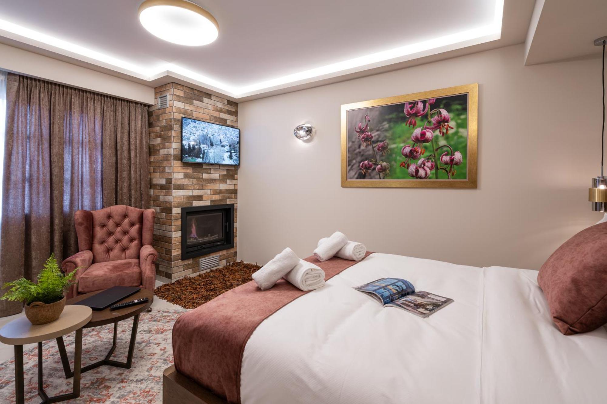 Floara Di Munte Forest Luxury Suites Mécovo Kültér fotó