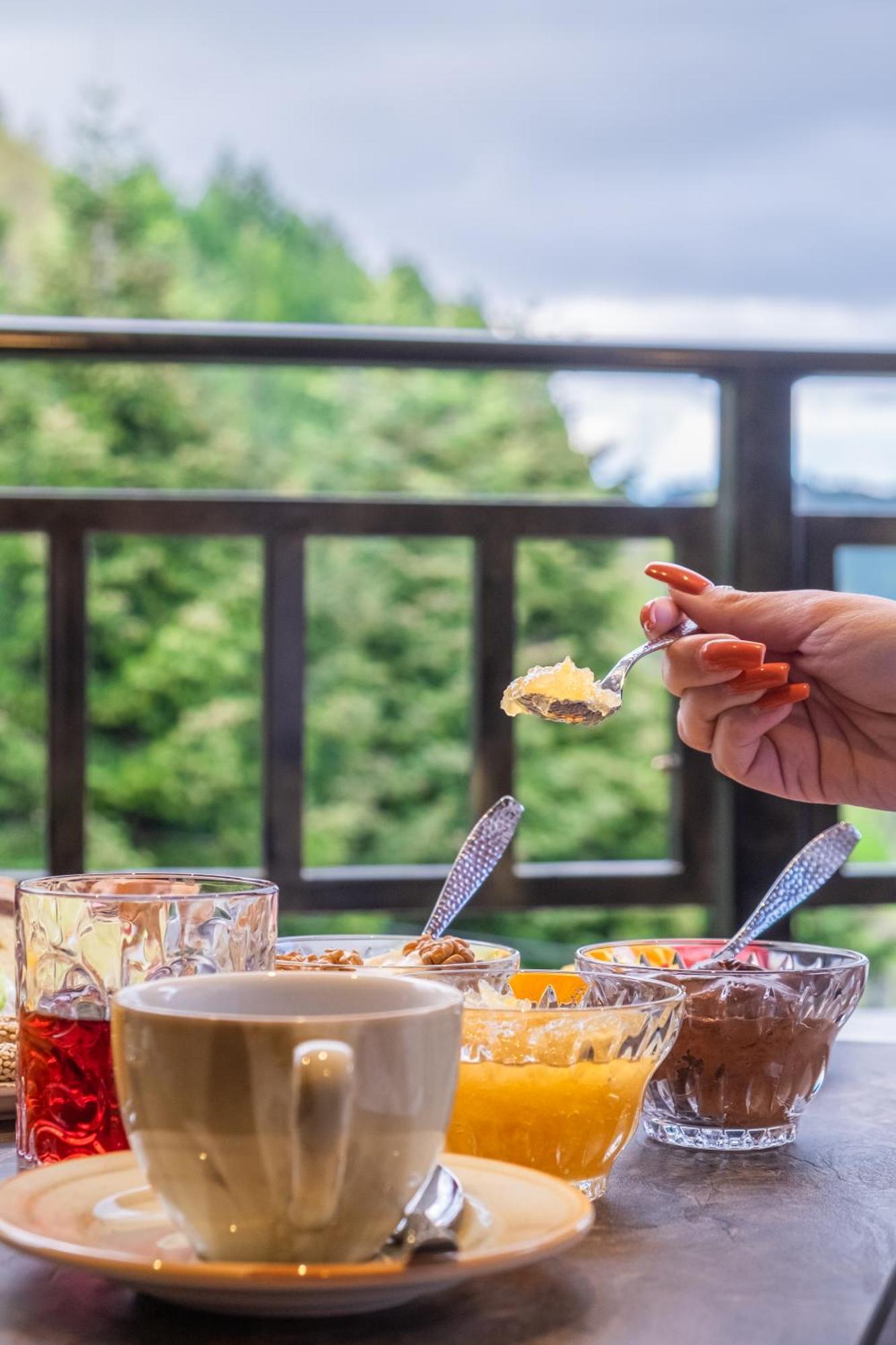 Floara Di Munte Forest Luxury Suites Mécovo Kültér fotó