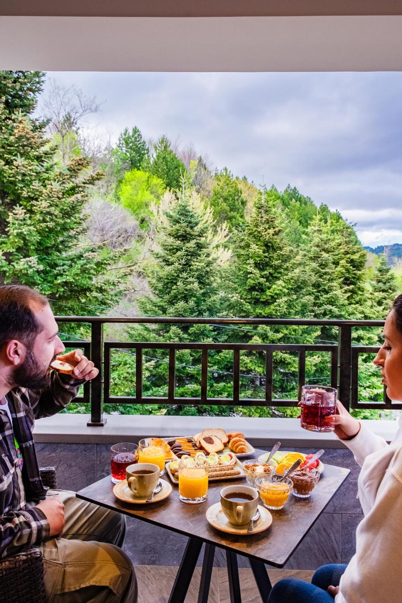 Floara Di Munte Forest Luxury Suites Mécovo Kültér fotó